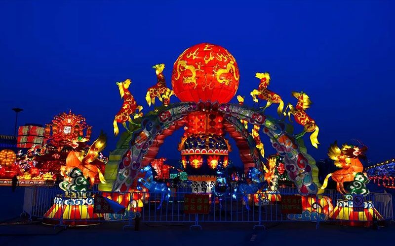 自贡彩灯产品设计原则是什么？灯展厂家会给你介绍的。